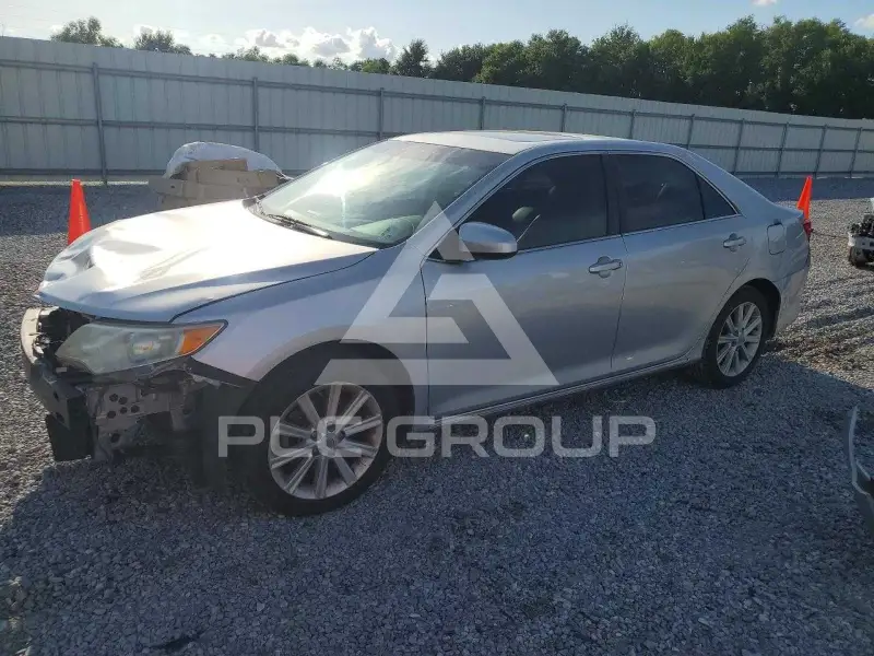2012 Toyota CAMRY фото