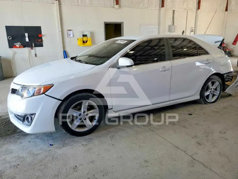 2012 Toyota CAMRY photo