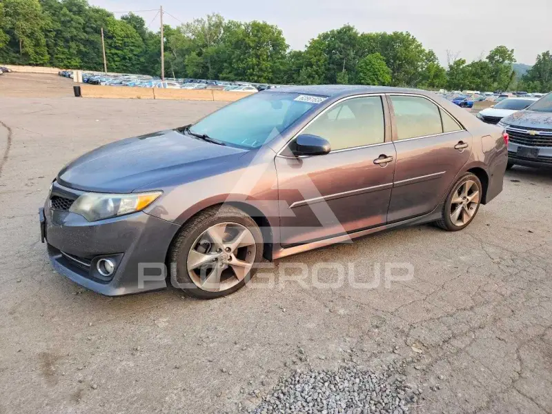 2012 Toyota CAMRY фото