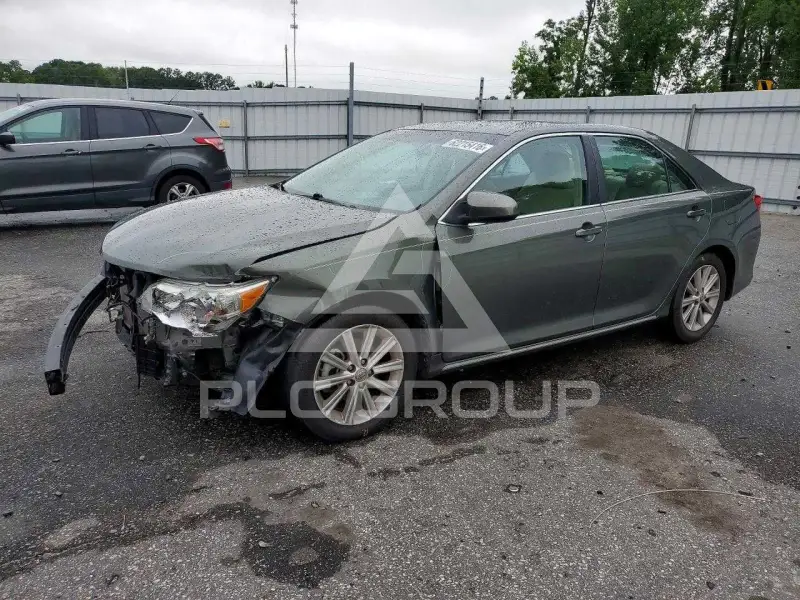 2012 Toyota CAMRY фото