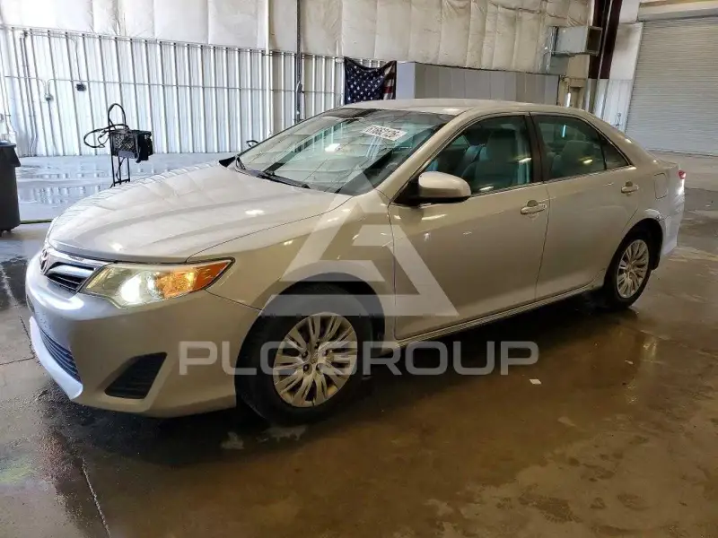 2012 Toyota CAMRY фото