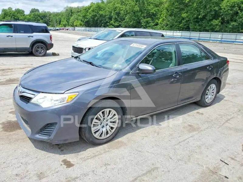 2012 Toyota CAMRY фото