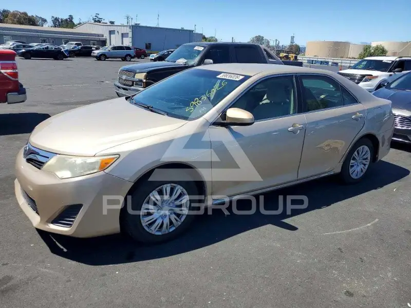 2012 Toyota CAMRY photo