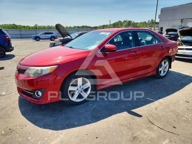 2012 Toyota CAMRY фото