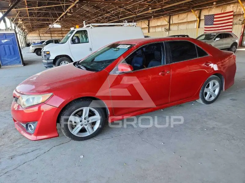 2012 Toyota CAMRY фото