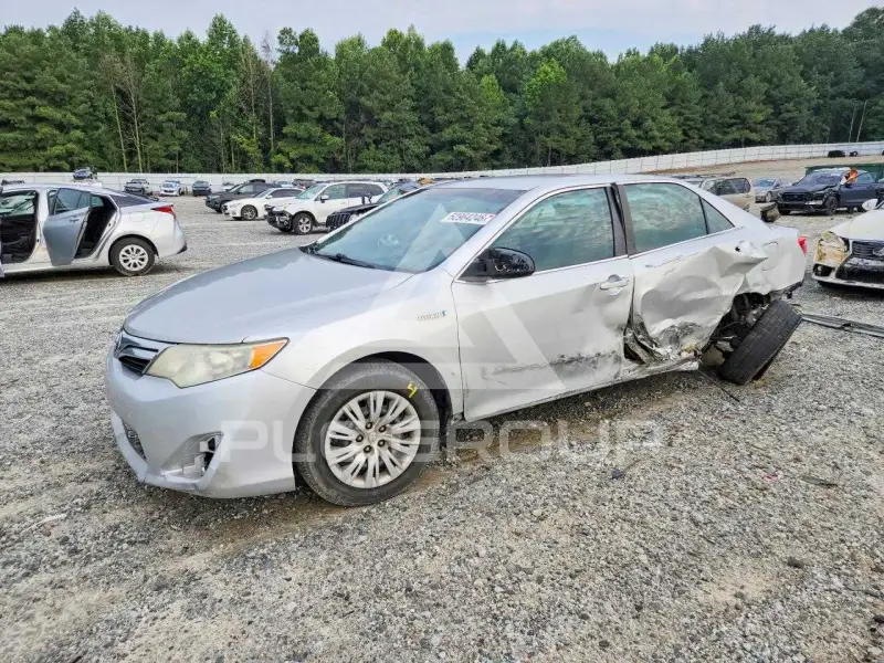 2012 Toyota CAMRY photo