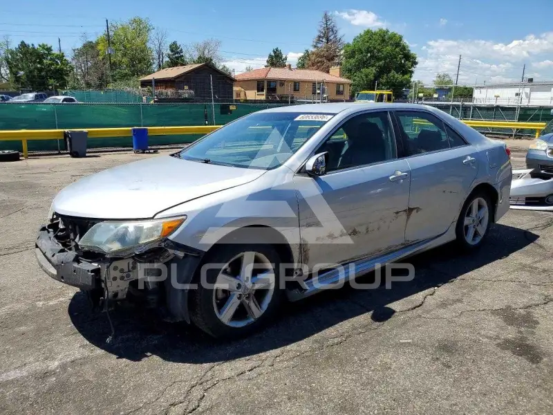 2012 Toyota CAMRY фото