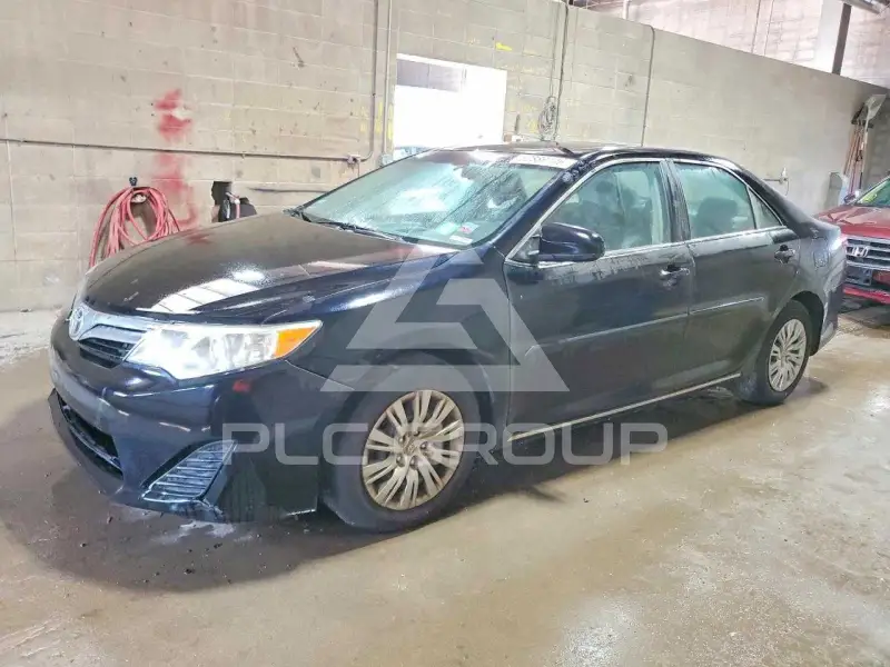 2012 Toyota CAMRY фото