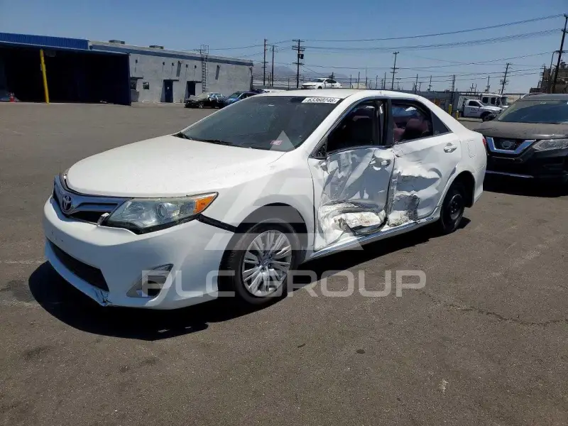 2012 Toyota CAMRY фото