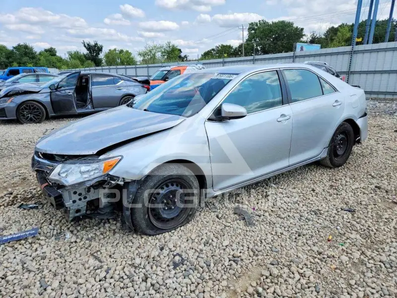 2012 Toyota CAMRY фото