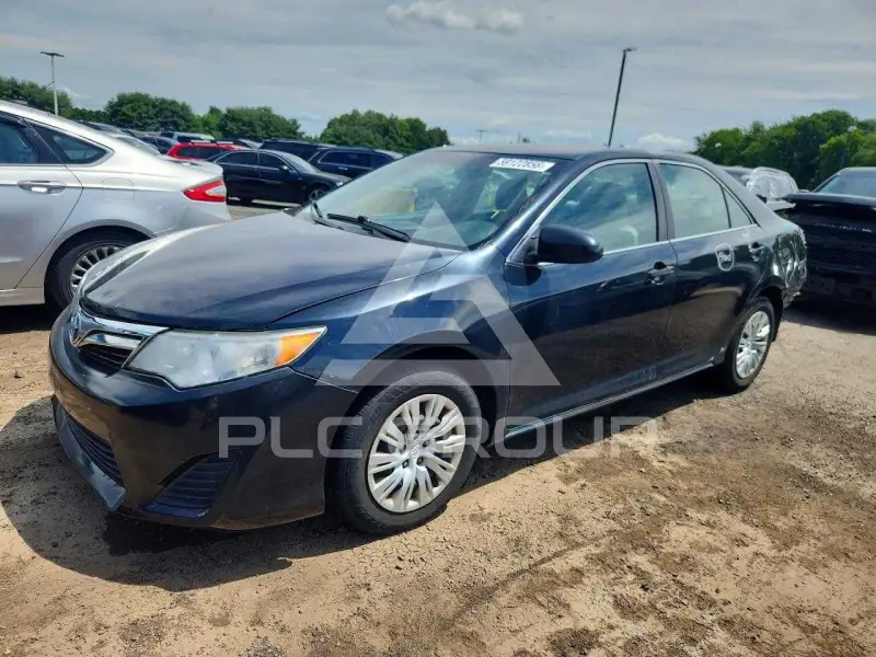 2012 Toyota CAMRY фото