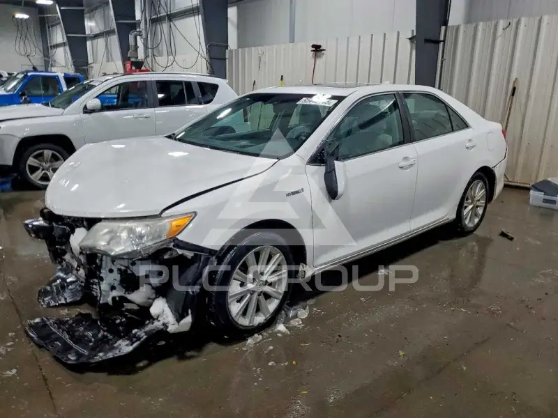2012 Toyota CAMRY фото