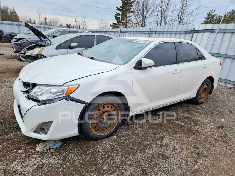 2012 Toyota CAMRY фото