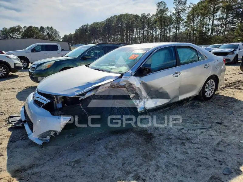 2012 Toyota CAMRY фото