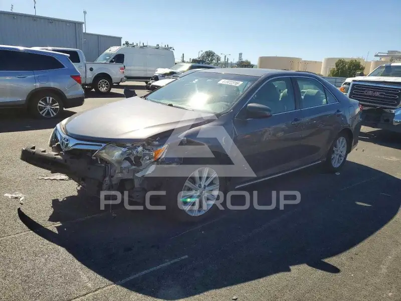 2012 Toyota CAMRY фото