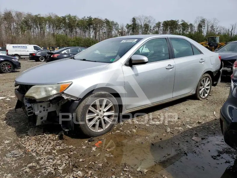 2012 Toyota CAMRY фото