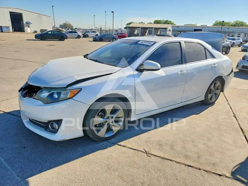 2012 Toyota CAMRY фото