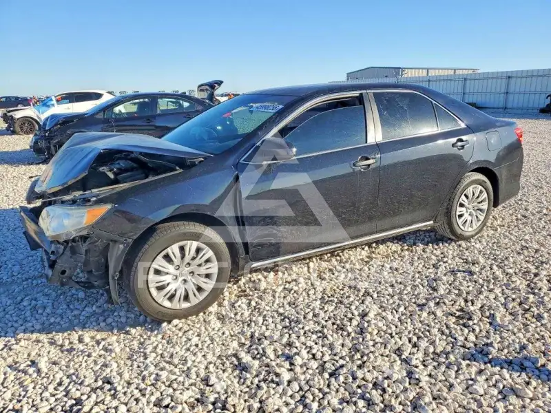 2012 Toyota CAMRY фото