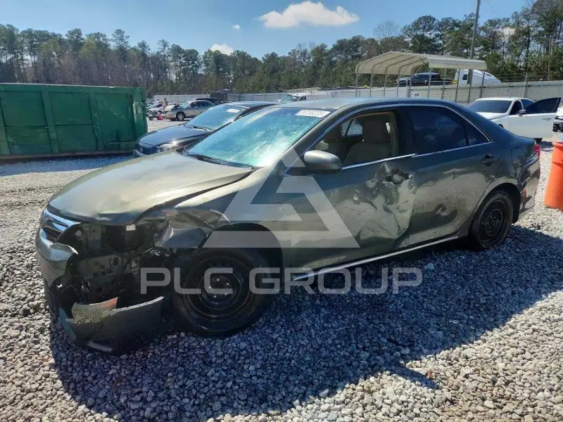 2012 Toyota CAMRY фото