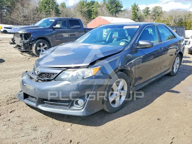 2012 Toyota CAMRY фото