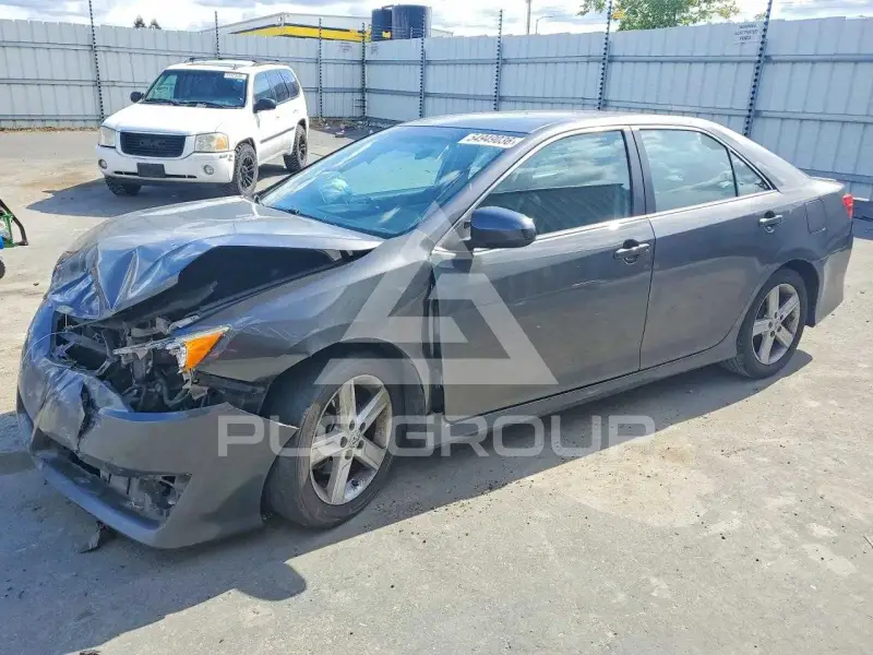 2012 Toyota CAMRY фото