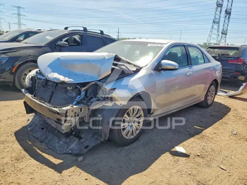 2012 Toyota CAMRY фото