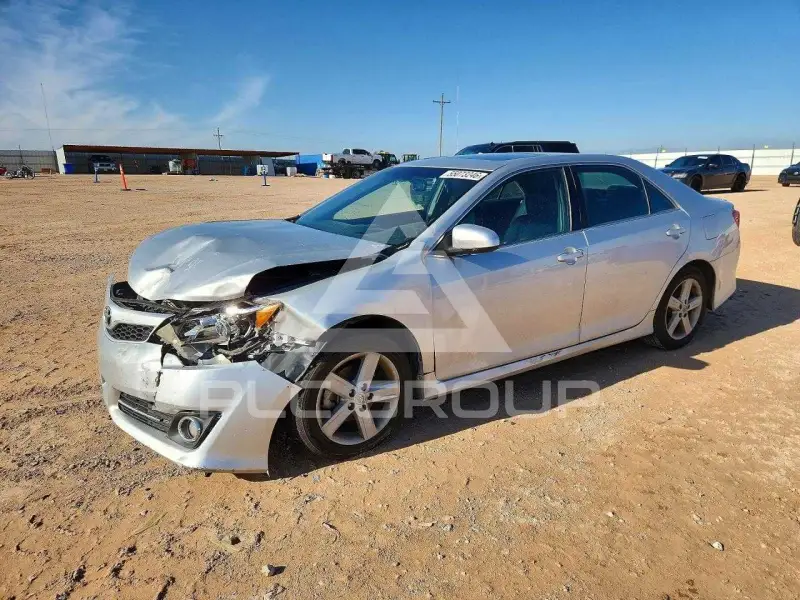 2012 Toyota CAMRY photo