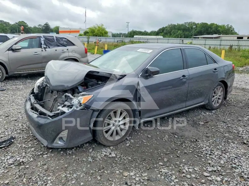 2012 Toyota CAMRY фото
