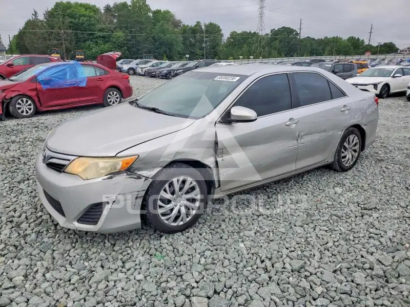 2012 Toyota CAMRY фото