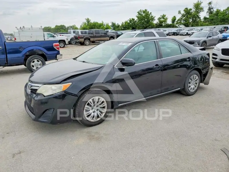 2012 Toyota CAMRY фото