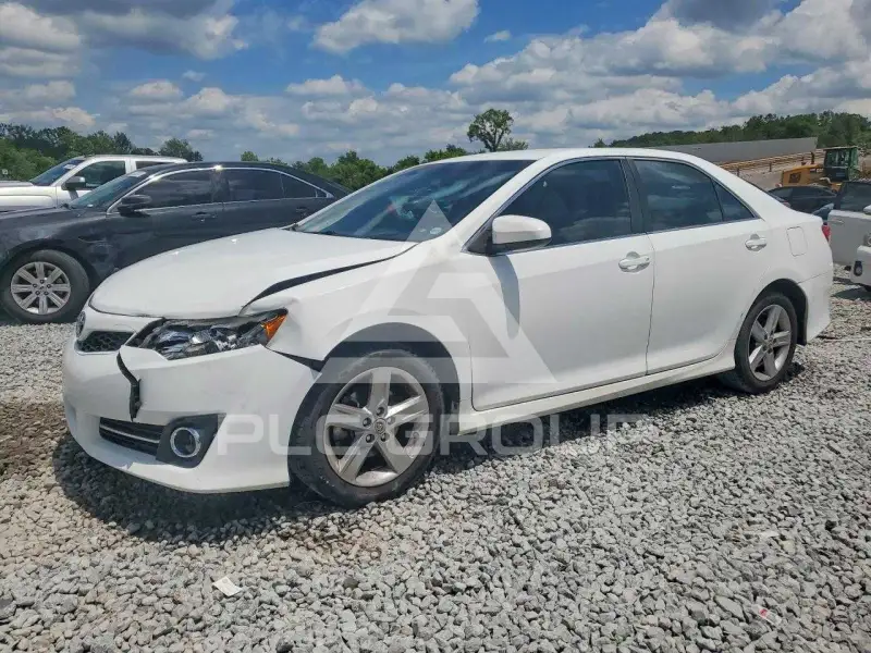 2012 Toyota CAMRY фото
