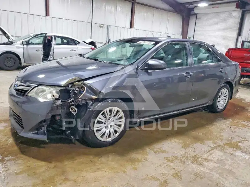 2012 Toyota CAMRY фото
