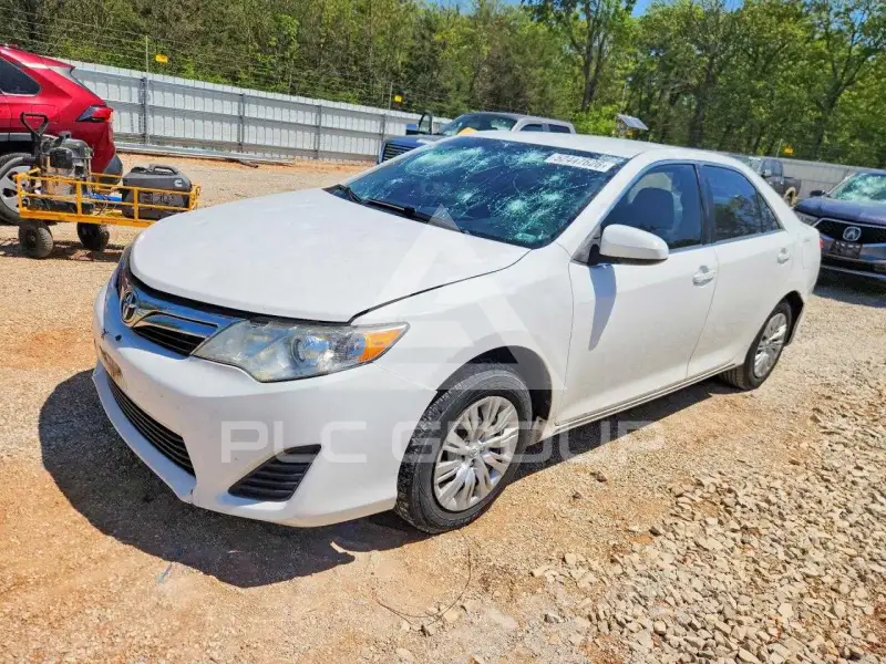2012 Toyota CAMRY фото