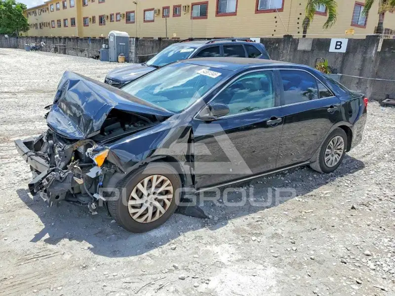 2012 Toyota CAMRY фото