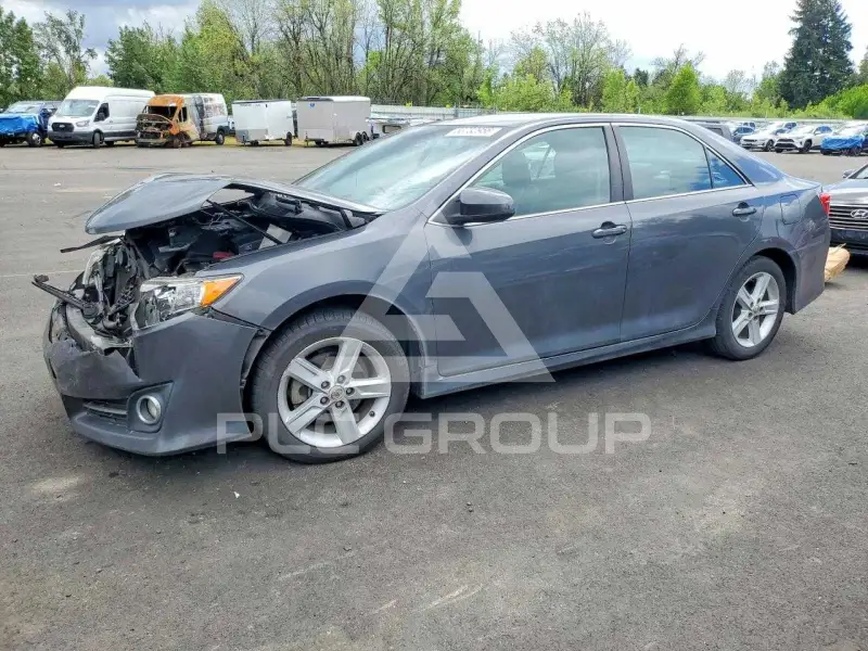2012 Toyota CAMRY фото