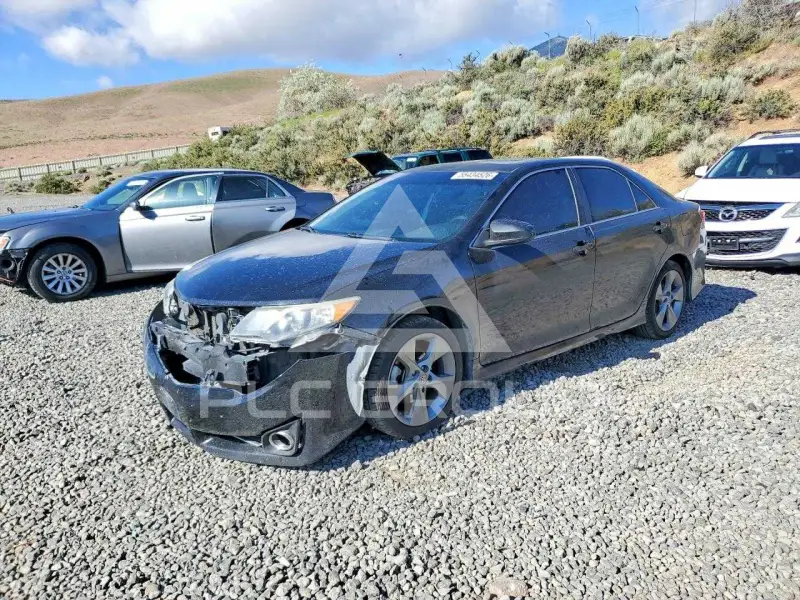 2012 Toyota CAMRY фото