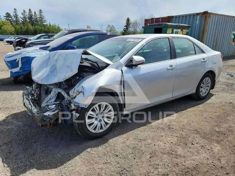 2012 Toyota CAMRY фото