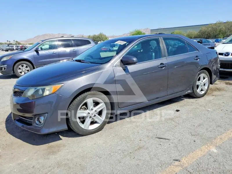 2012 Toyota CAMRY фото
