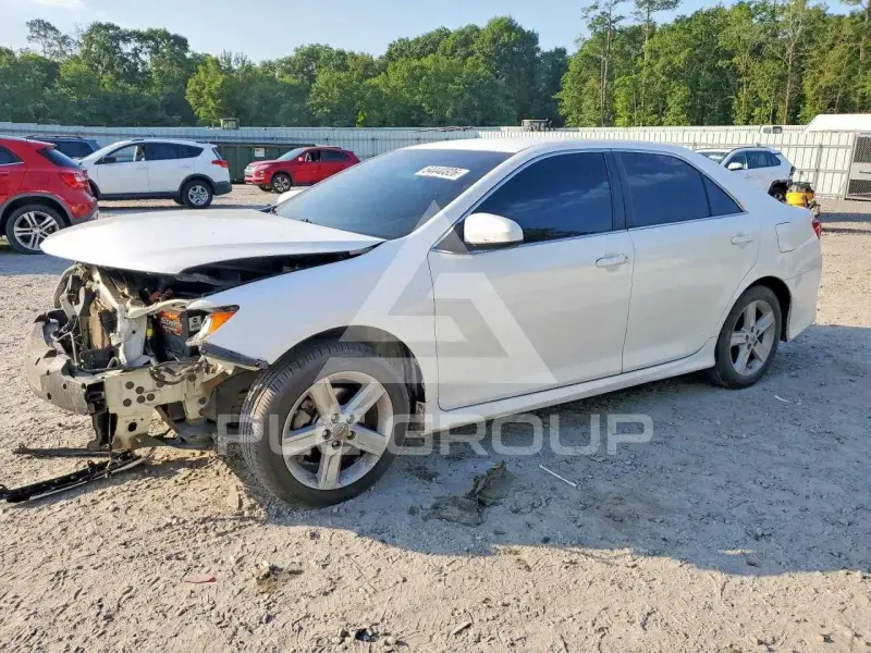 2012 Toyota CAMRY photo