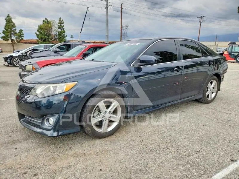 2012 Toyota CAMRY фото