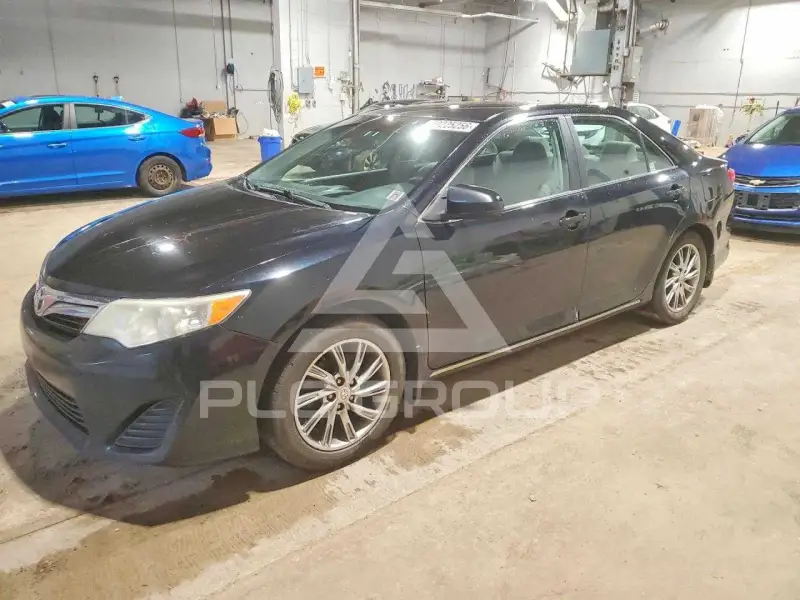 2012 Toyota CAMRY фото