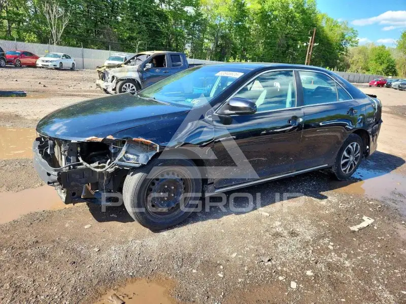 2012 Toyota CAMRY фото