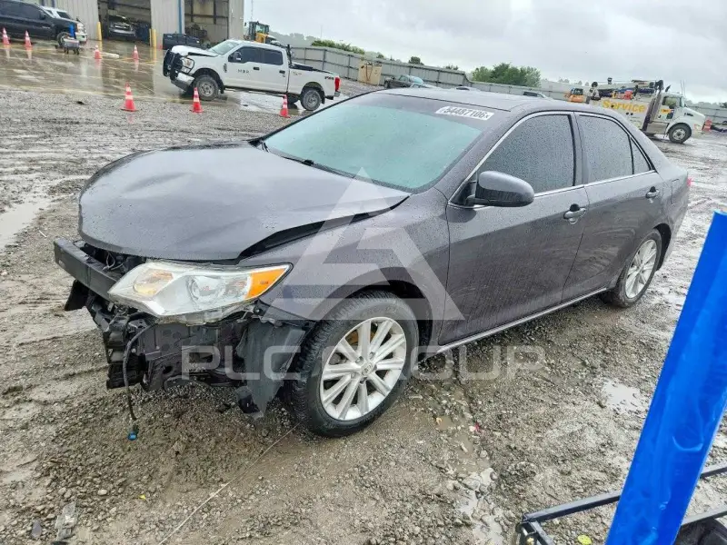 2012 Toyota CAMRY фото