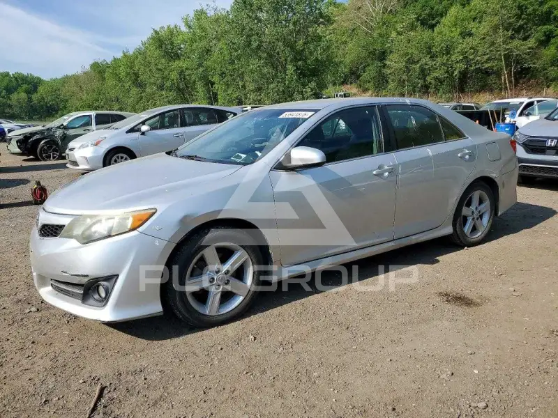 2012 Toyota CAMRY фото