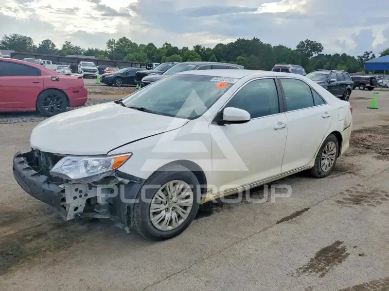 2012 Toyota CAMRY фото