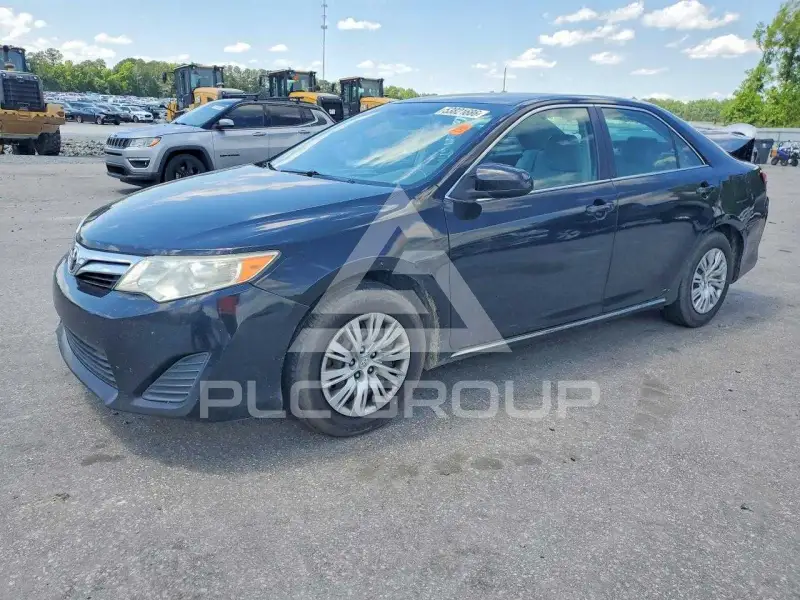 2012 Toyota CAMRY фото