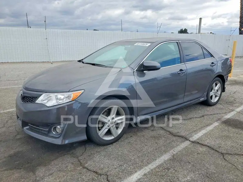 2012 Toyota CAMRY фото