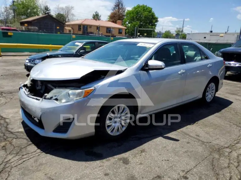 2012 Toyota CAMRY фото