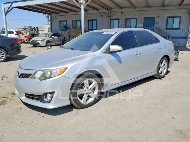 2012 Toyota CAMRY фото