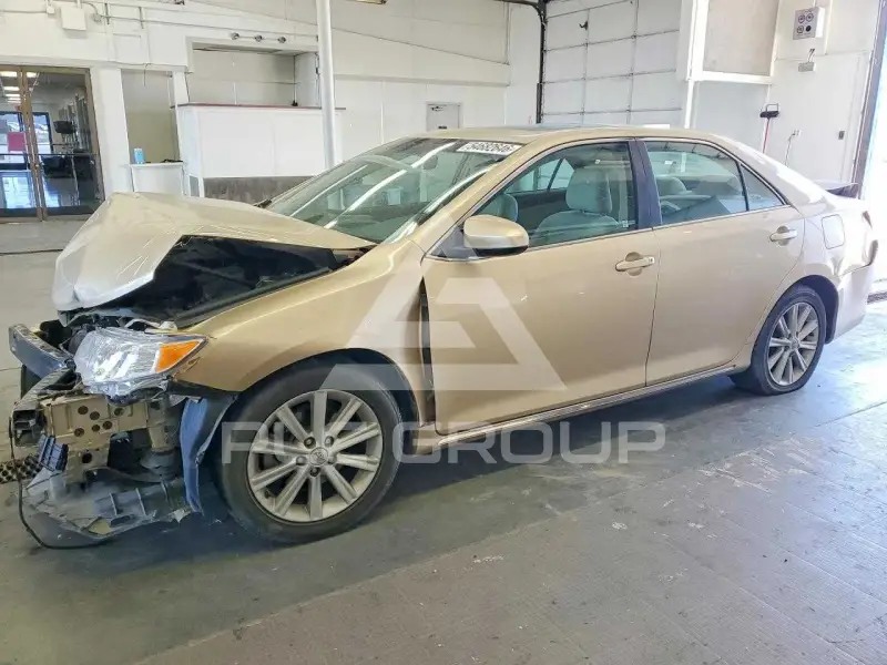 2012 Toyota CAMRY фото